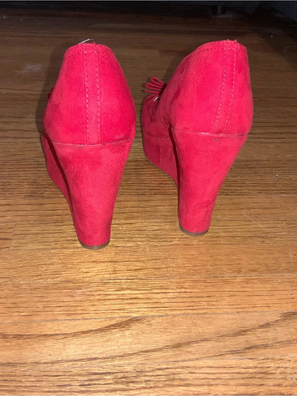 Material Girl Red Suede Peep-Toe Wedge Heels with Front Bow